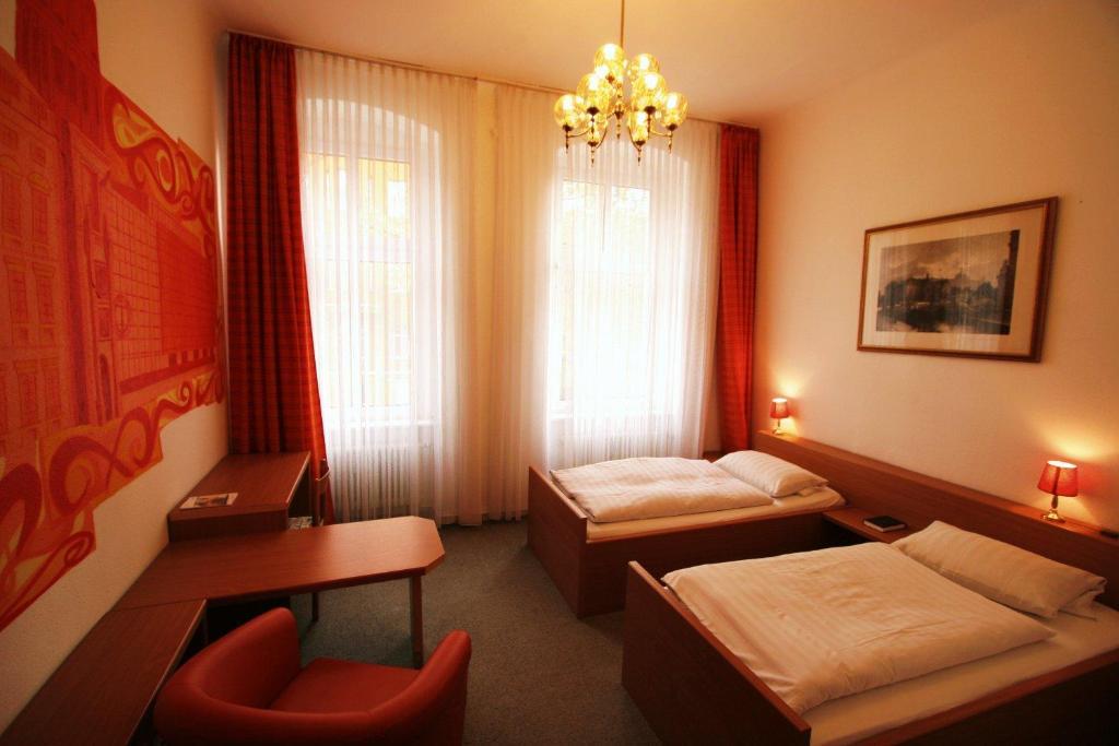 Hotel - Pension Am Schloss Bellevue Berlín Habitación foto